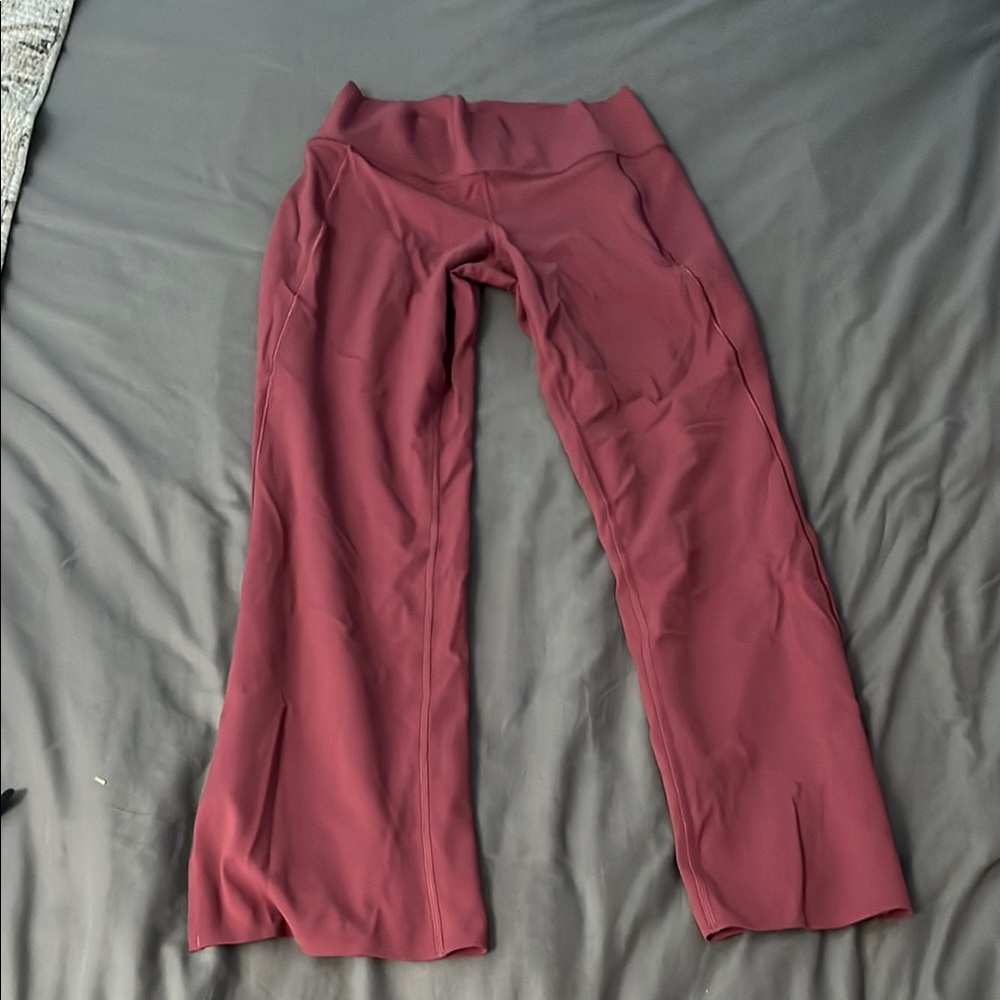 Athleta Transcend Stash Crop Straight Leg Legging
